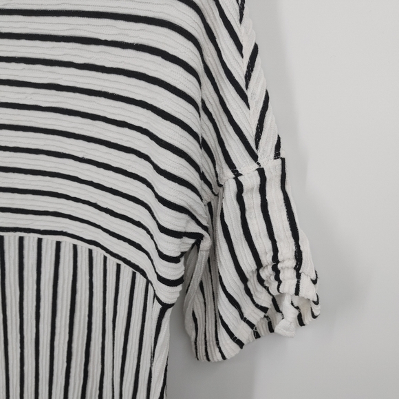 Max Studio | textured dress - Picture 3 of 8